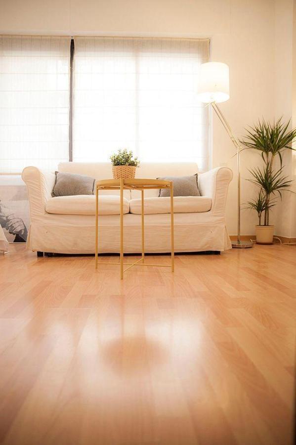 Luxor 7 Apartment Sevilla Bagian luar foto